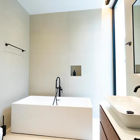 ヴィラ The Oasis, Luxury In Nidri *