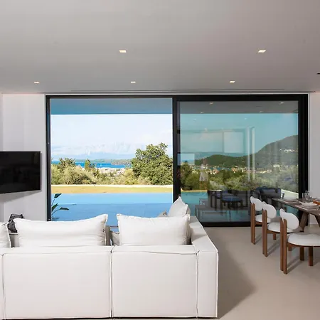 The Oasis, Luxury In Nidri ヴィラ *