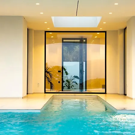 The Oasis, Luxury In Nidri ヴィラ *