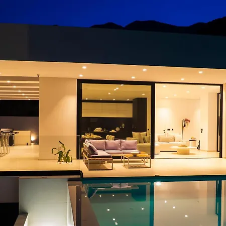 The Oasis, Luxury In Nidri ヴィラ