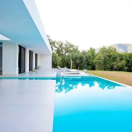 Луксозна вила The Oasis, Luxury In Nidri