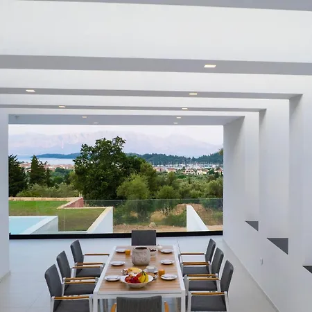 The Oasis, Luxury In Nidri Луксозна вила *