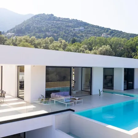 The Oasis, Luxury In Nidri Луксозна вила *