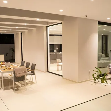 The Oasis, Luxury In Nidri Луксозна вила Agios Christoforos (Lefkada)