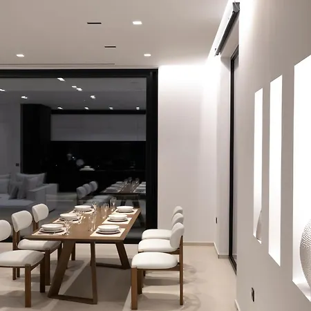 The Oasis, Luxury In Nidri Луксозна вила *